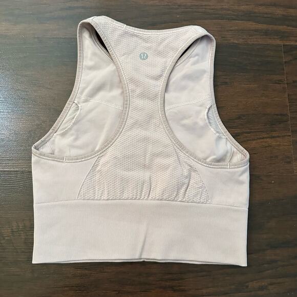 Lululemon light pink high neck sports bra size 4 - Picture 3 of 7